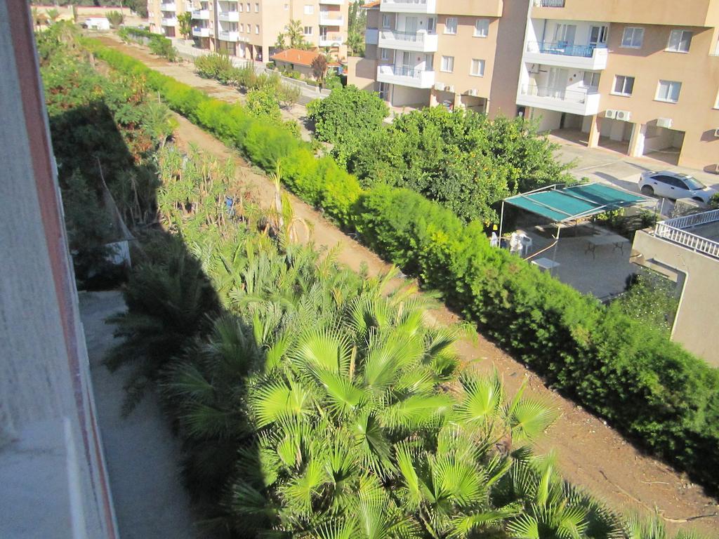 Valentinos Apartments Paphos Exteriör bild