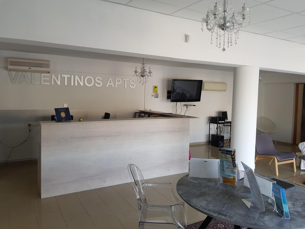 Valentinos Apartments Paphos Exteriör bild
