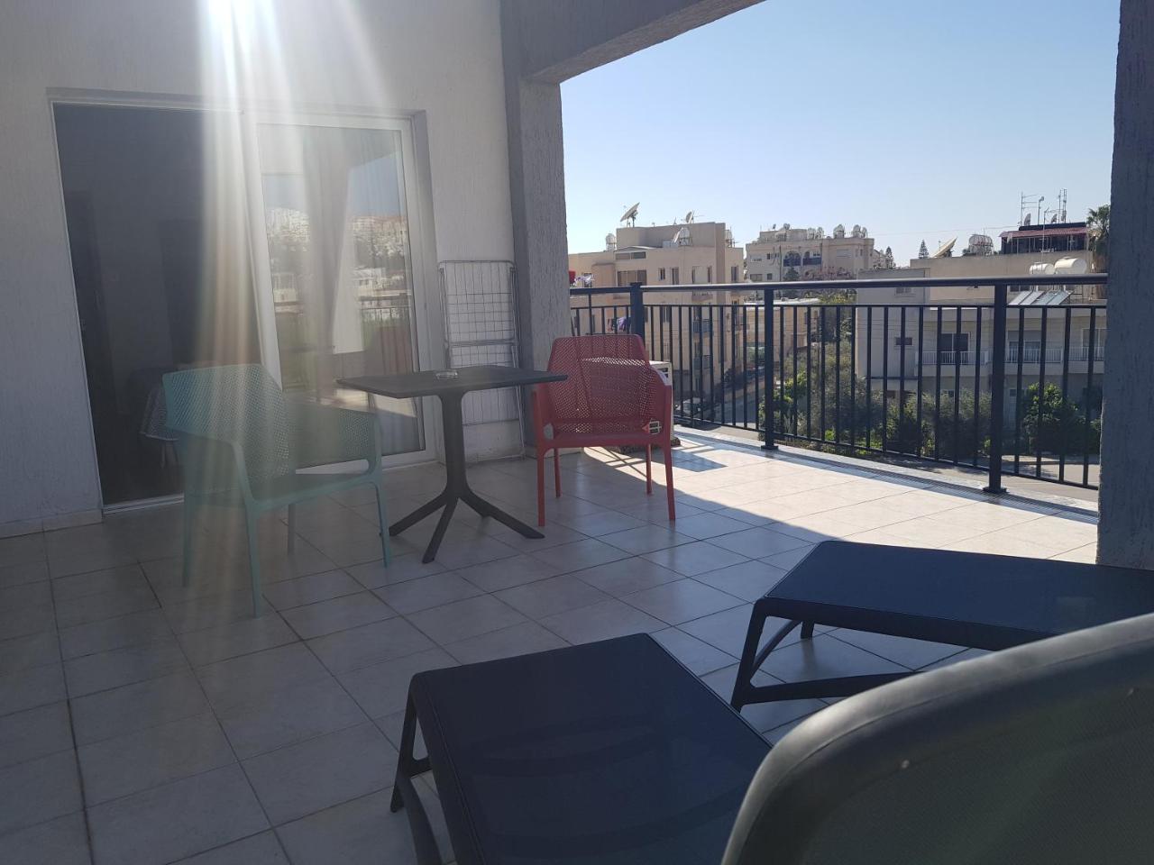 Valentinos Apartments Paphos Exteriör bild