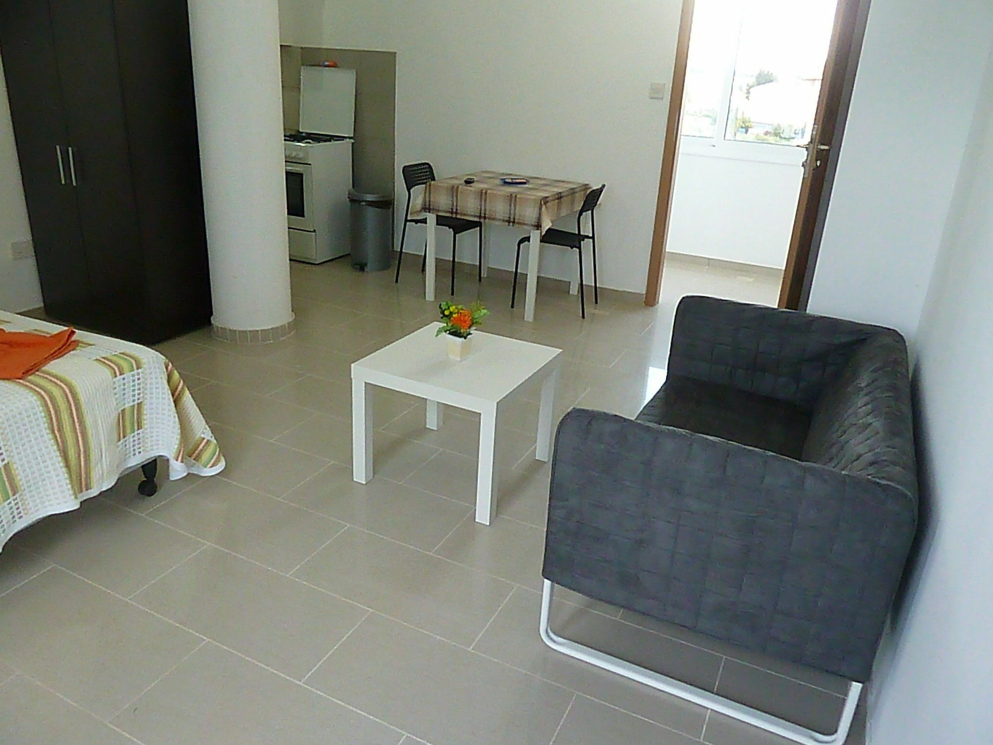 Valentinos Apartments Paphos Exteriör bild