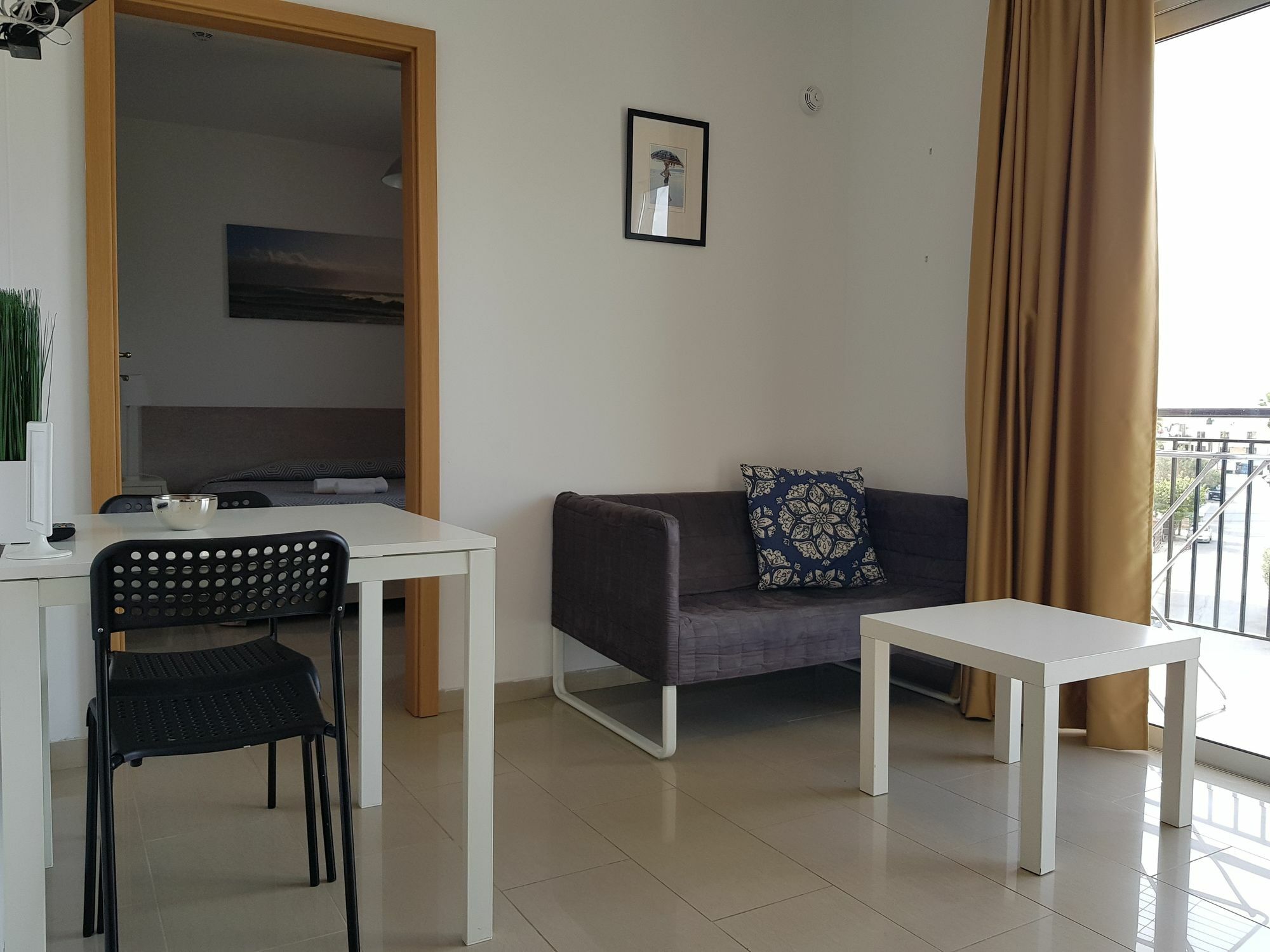 Valentinos Apartments Paphos Exteriör bild